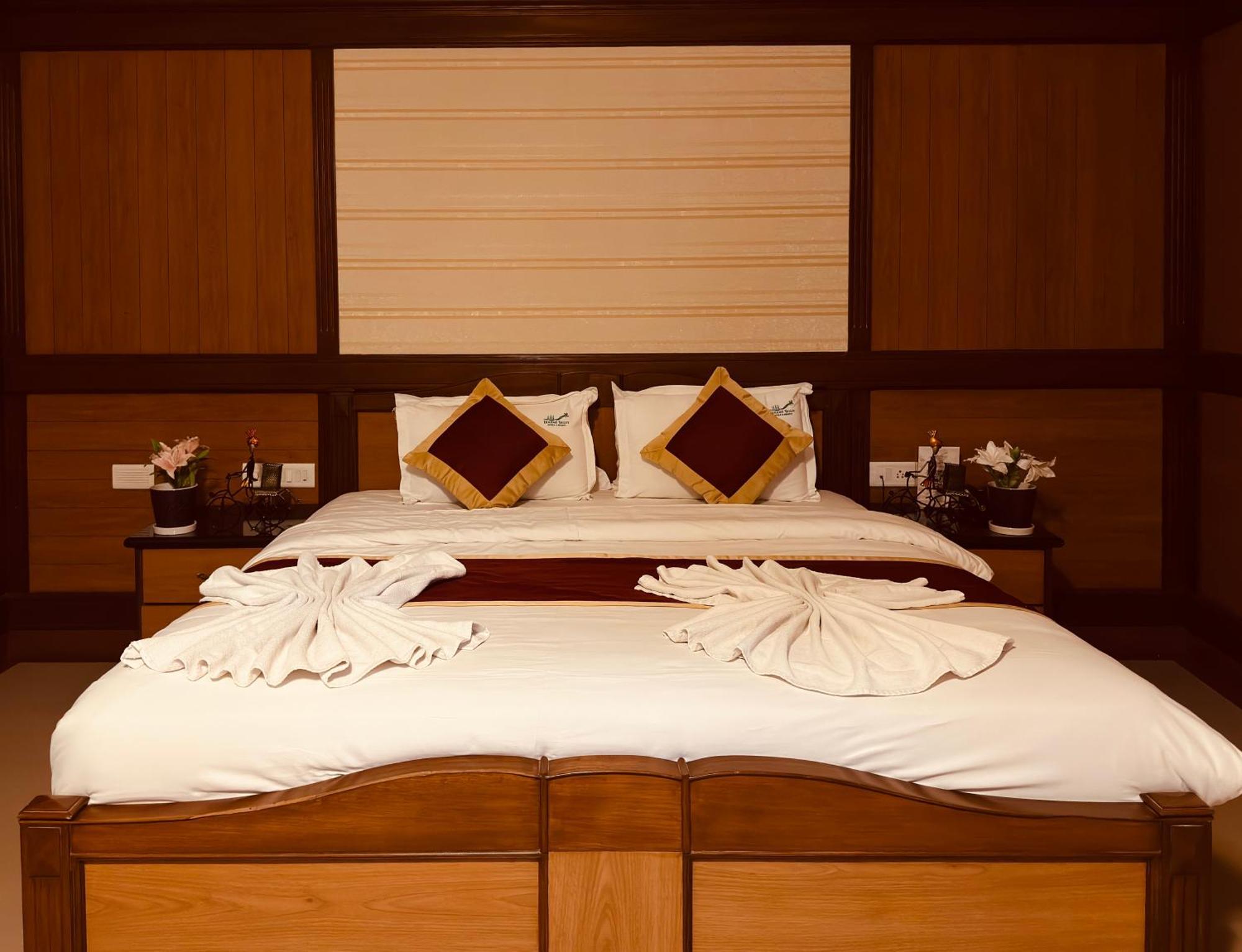 Holiday Valley Hotels And Resorts Denkanikottai Luaran gambar
